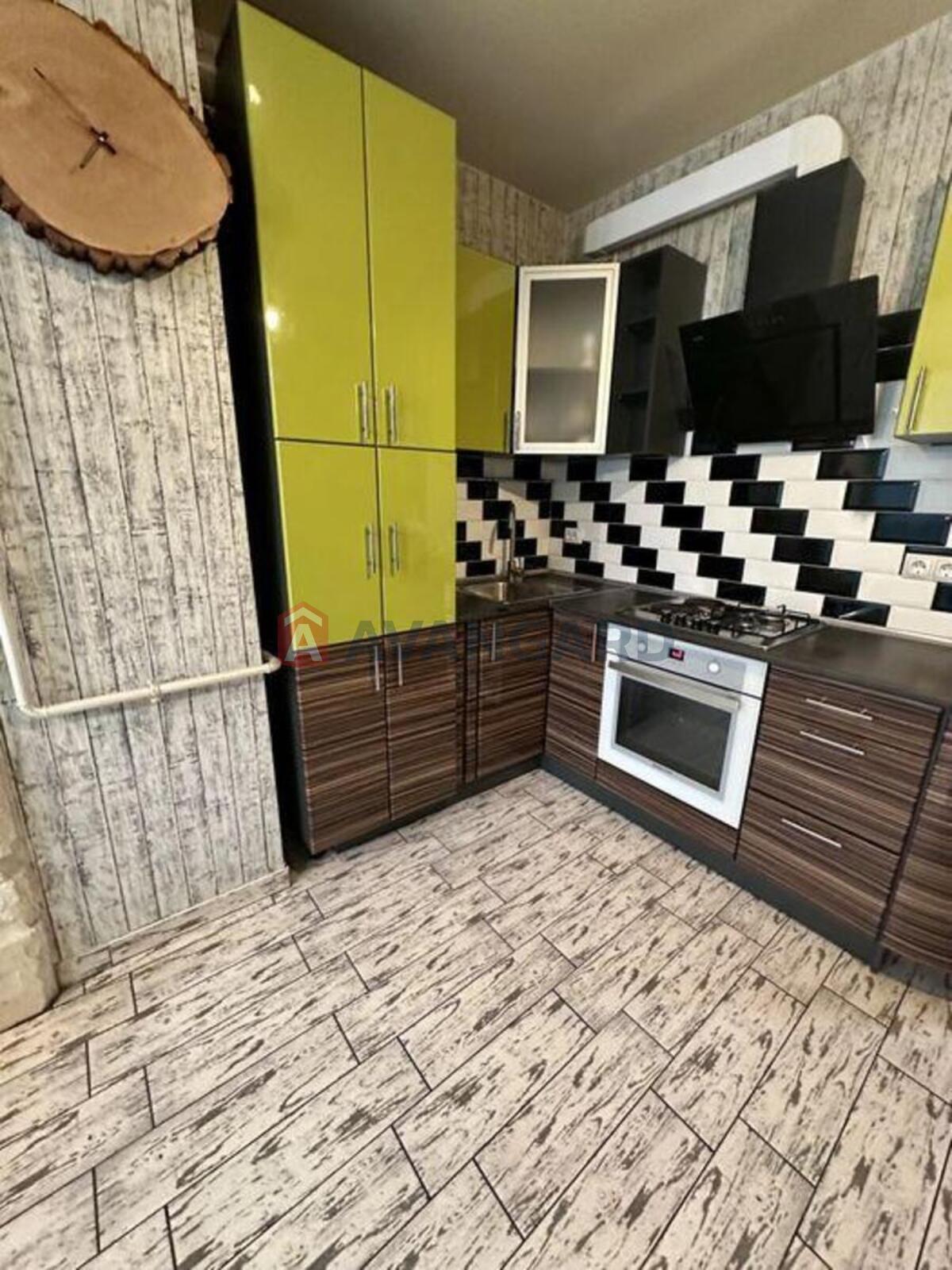 1 ��. ��������, 44/-/20 ��. �., 3/11 ������ ���� 1