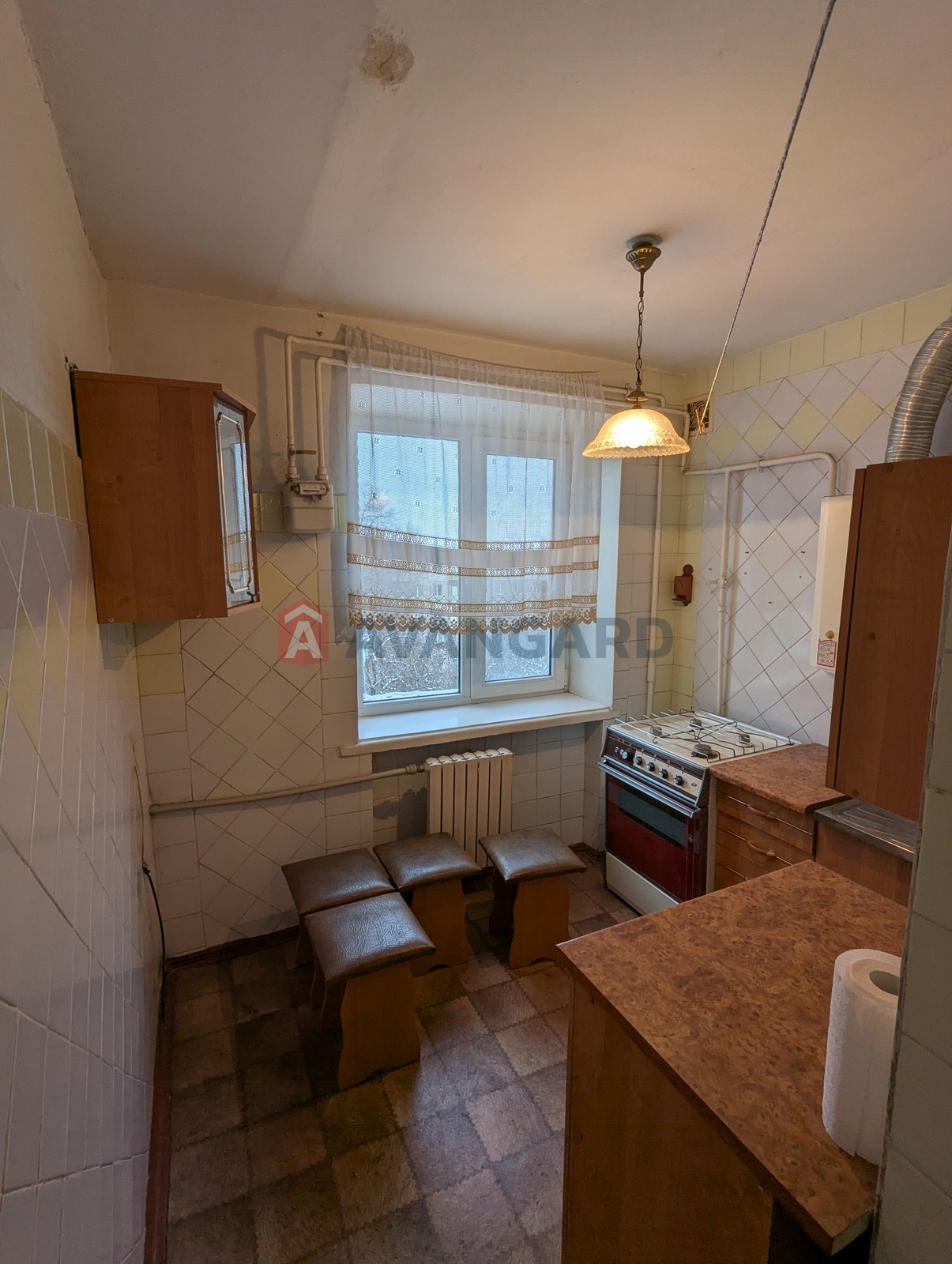 2 ��. ��������, 47/28/6 ��. �., 5/5 ������ ���� 3