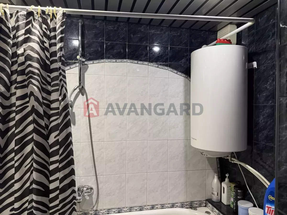 3 ��. ��������, 76/-/20 ��. �., 6/14 ������ ���� 20