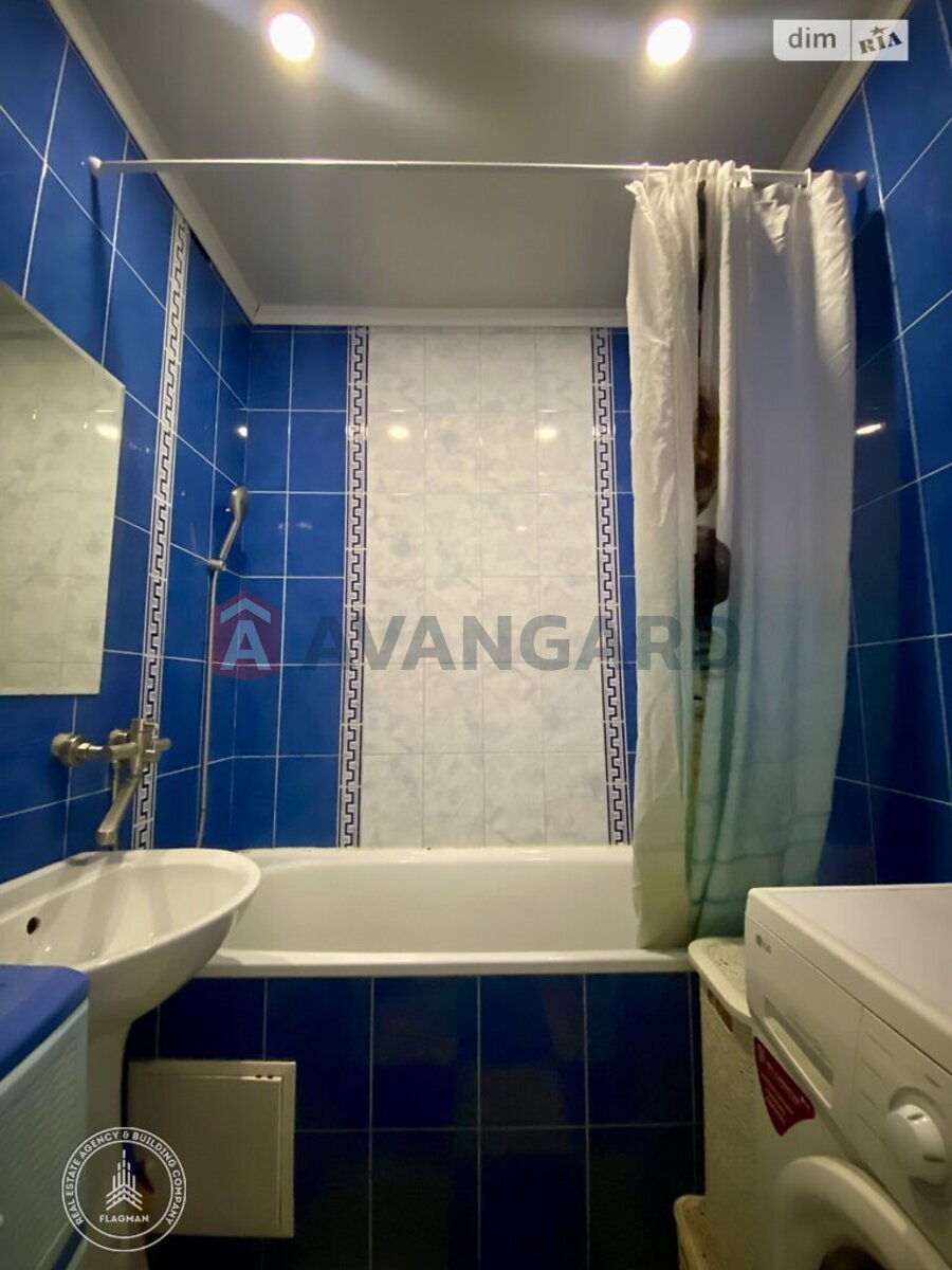 4 ��. ��������, 76/-/10 ��. �., 9/9 ������ ���� 16