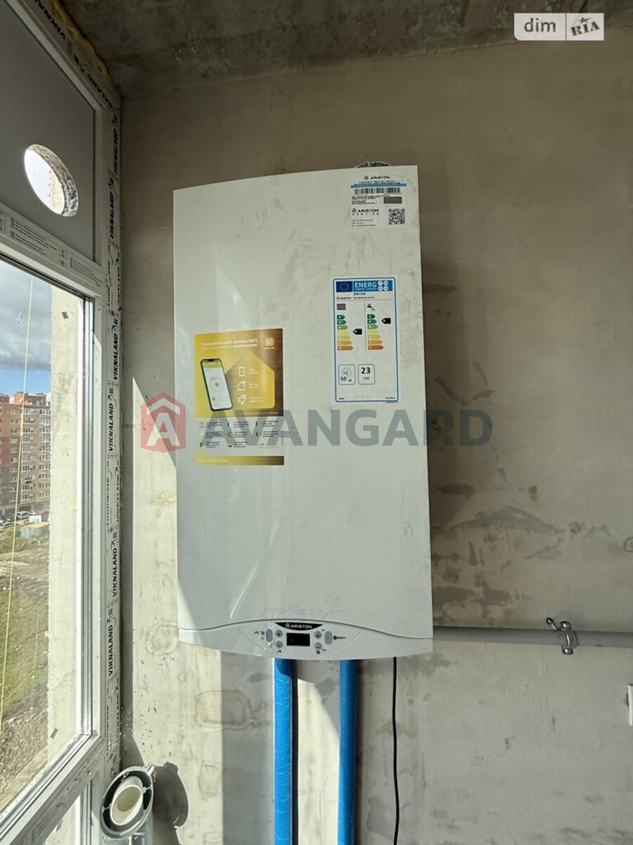 2 ��. ��������, 81/40/17 ��. �., 6/9 ������ ���� 8