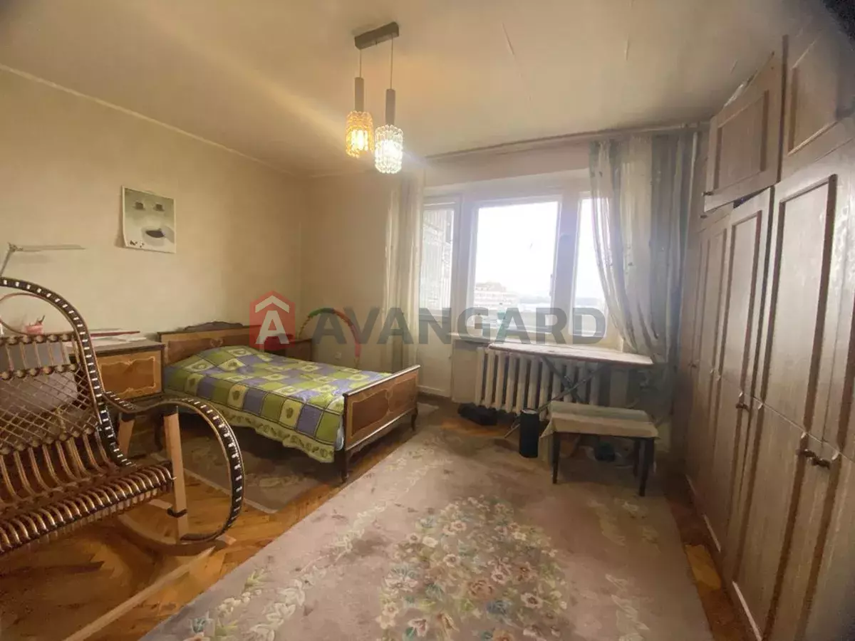 3 ��. ��������, 70/-/8 ��. �., 10/14 ������ ���� 1