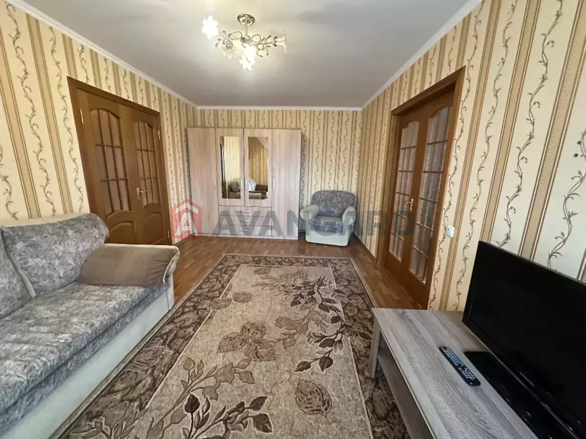 2 ��. ��������, 41/31/5 ��. �., 2/2 ������ ���� 15