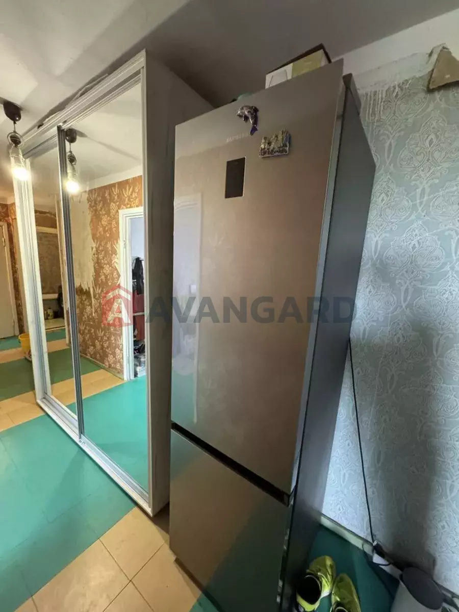 3 ��. ��������, 67/-/10 ��. �., 4/9 ������ ���� 10