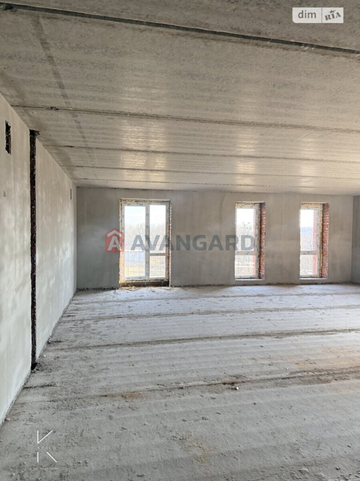 3 ��. ��������, 91/45/14 ��. �., 3/5 ������ ���� 3