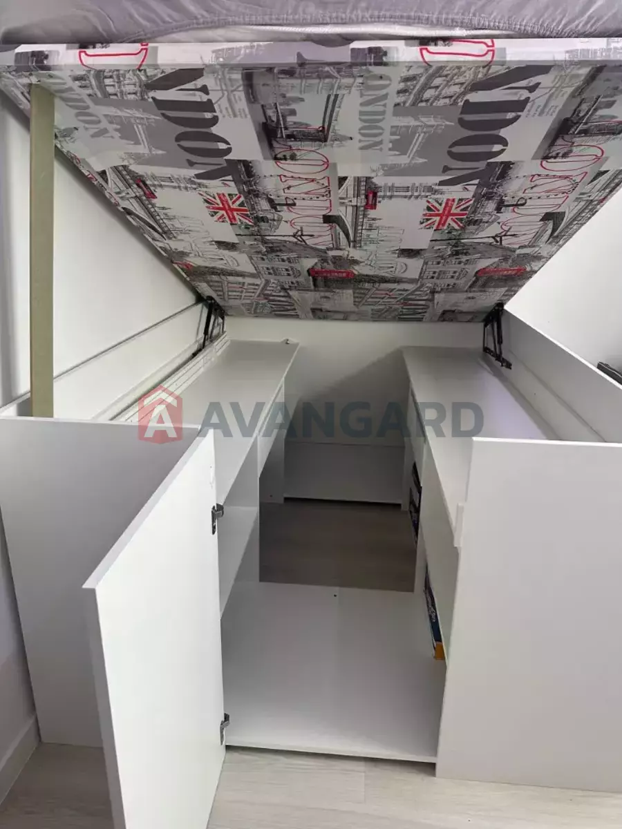 3 ��. ��������, 57/-/- ��. �., 10/12 ������ ���� 17