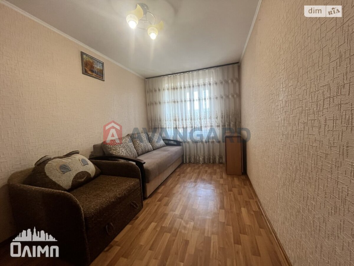 2 ��. ��������, 47.6/25.2/7.8 ��. �., 8/9 ������ ���� 14