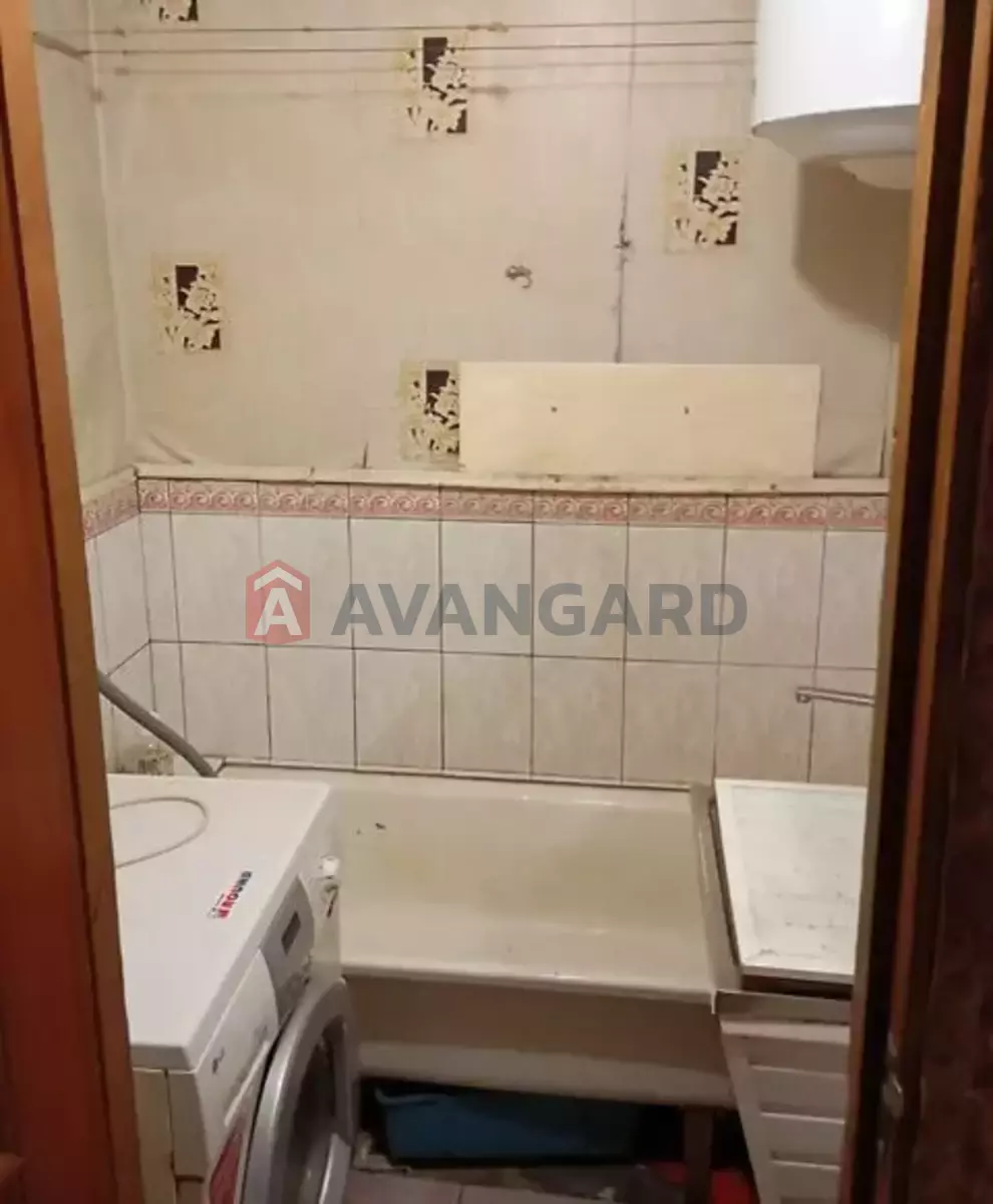 2 ��. ��������, 50/-/7 ��. �., 3/10 ������ ���� 4