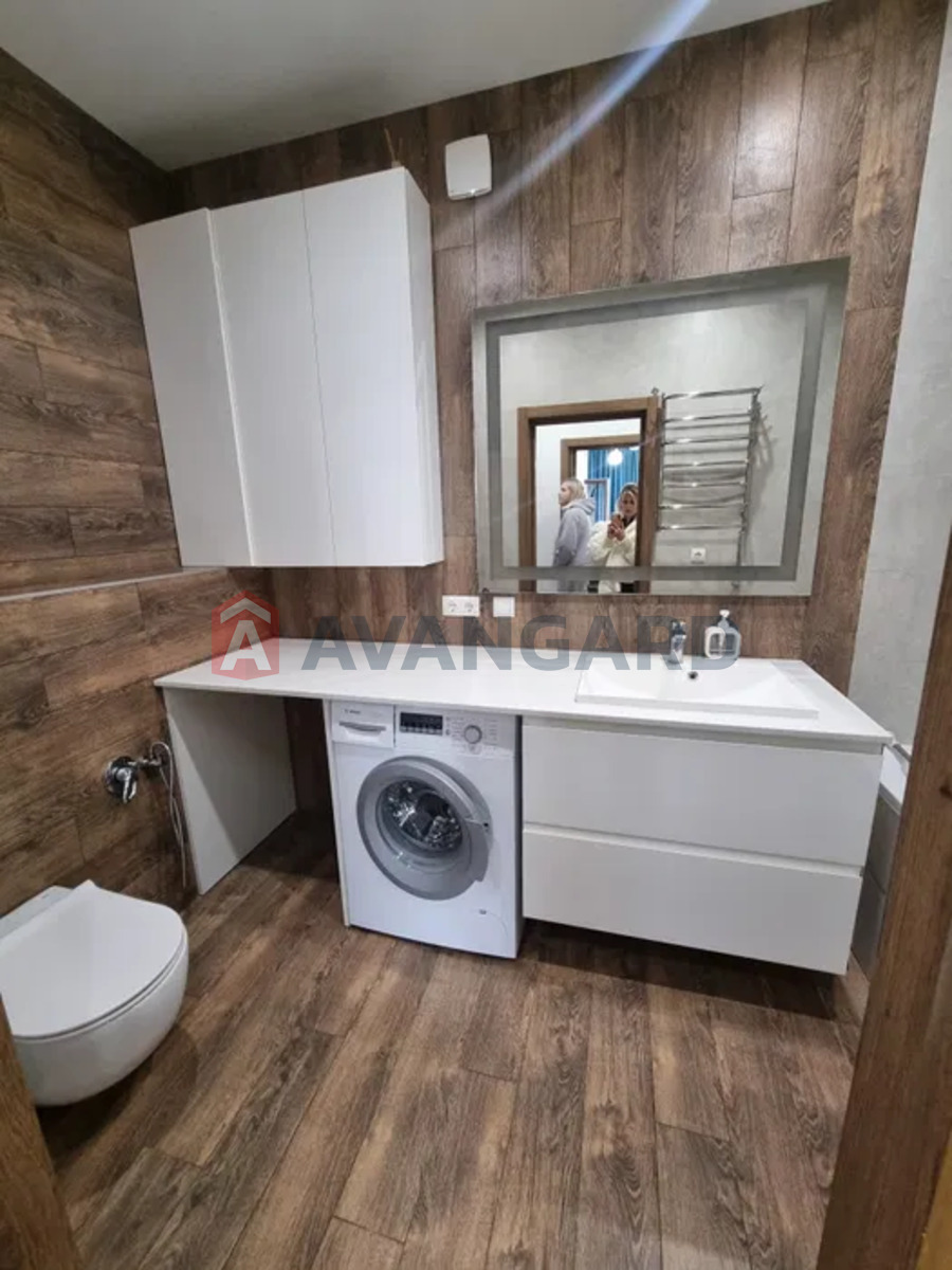 2 ��. ��������, 58/-/17 ��. �., 1/5 ������ ���� 4