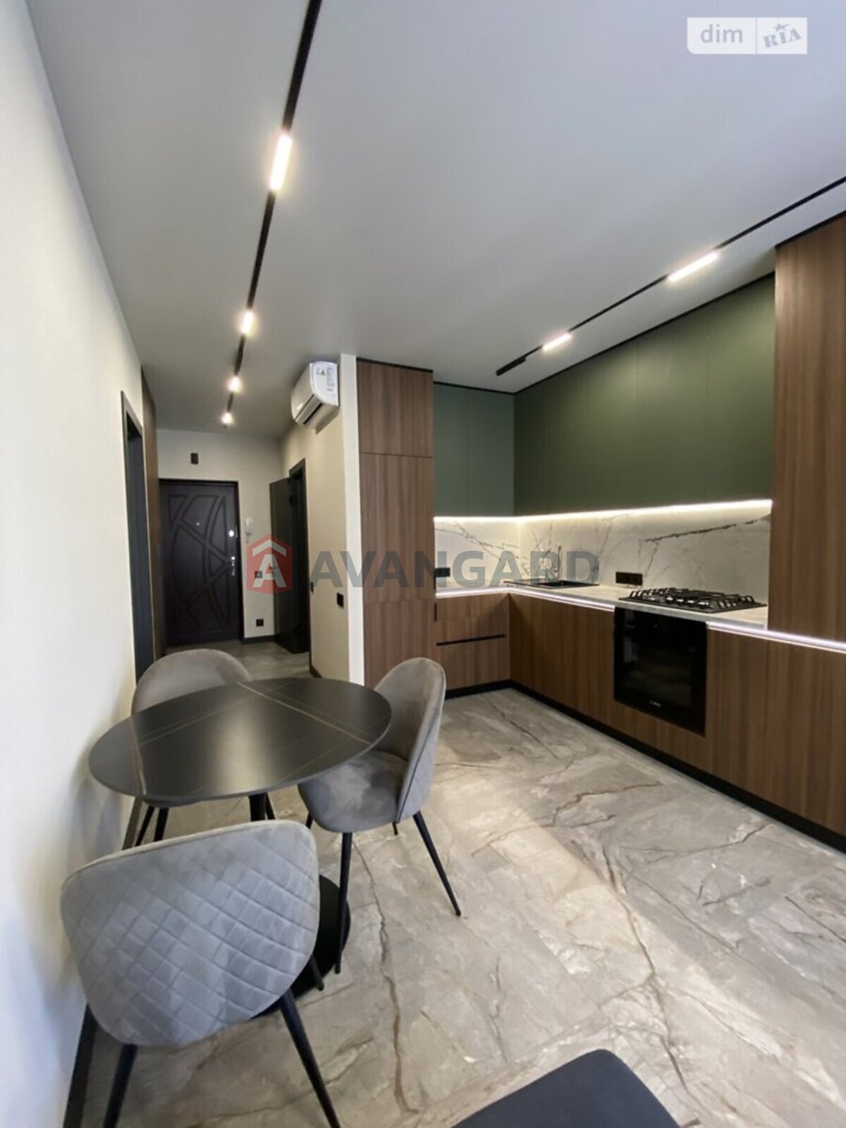 1 ��. ��������, 45/-/16 ��. �., 9/10 ������ ���� 13