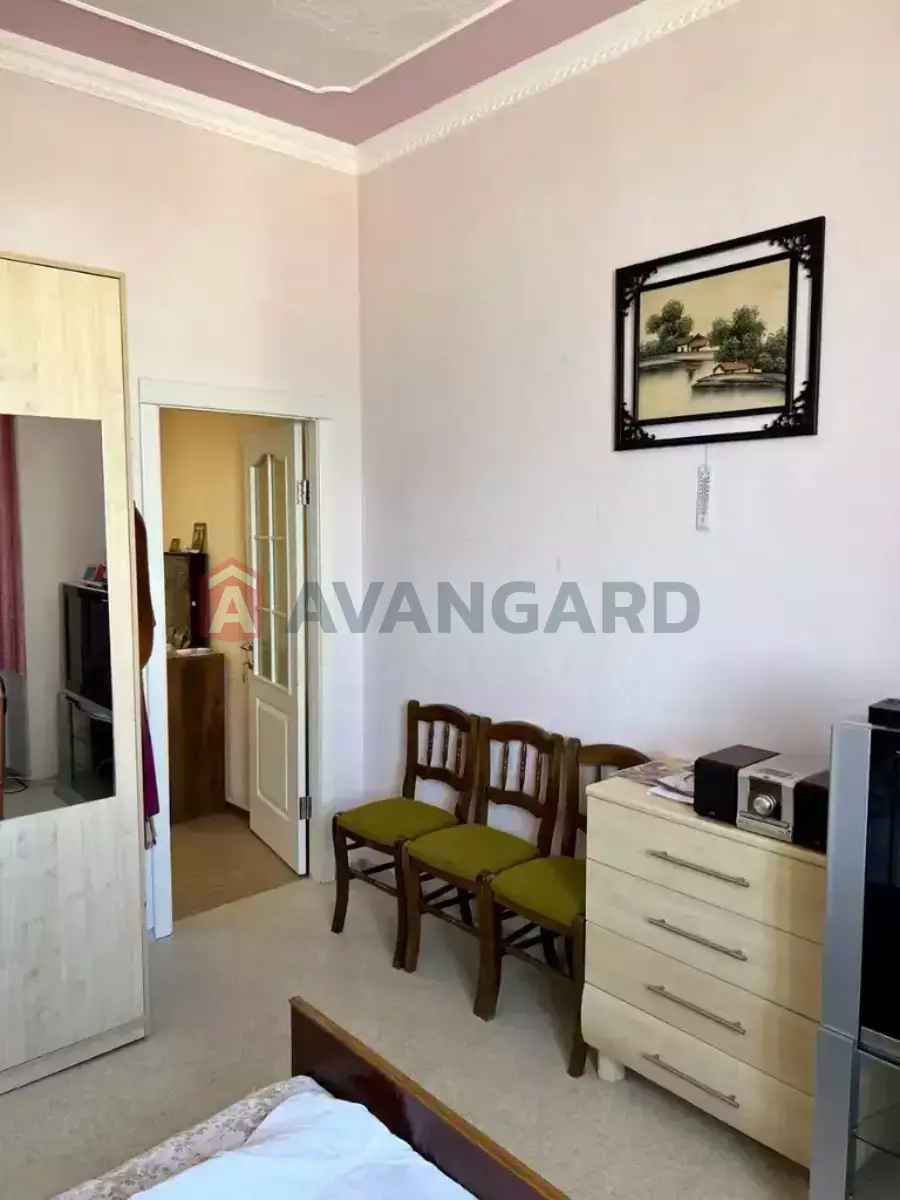 3 . , 70/-/- . ., 7/9   21