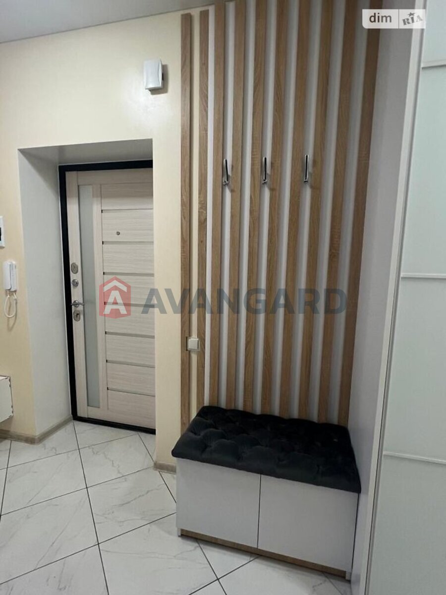 2 ��. ��������, 68/-/- ��. �., 5/5 ������ ���� 20