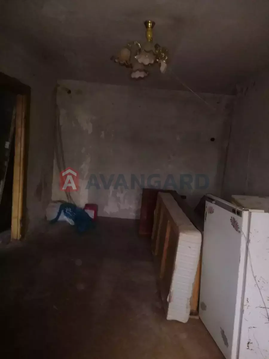 3 . , 57/40/6 . ., 5/5   9