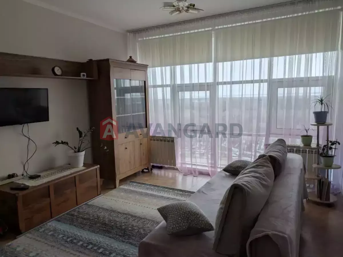 2 ��. ��������, 68/35/10 ��. �., 14/16 ������ ���� 1