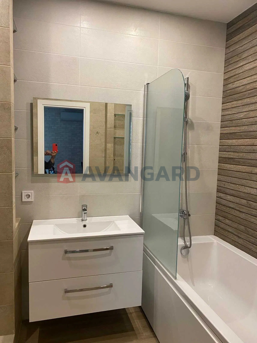 2 ��. ��������, 61/-/15 ��. �., 3/10 ������ ���� 12