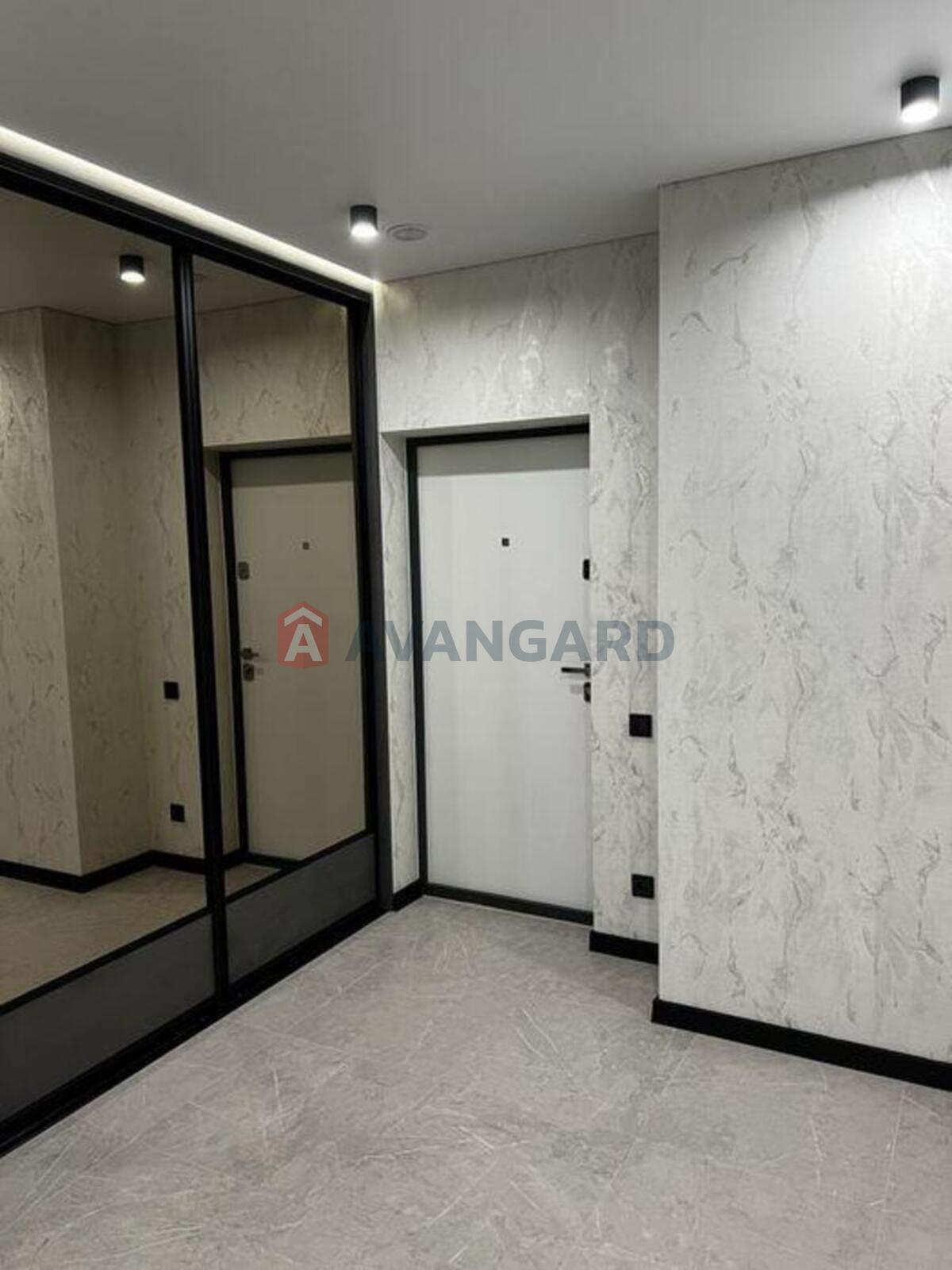 1 ��. ��������, 57/-/23 ��. �., 20/25 ������ ���� 9