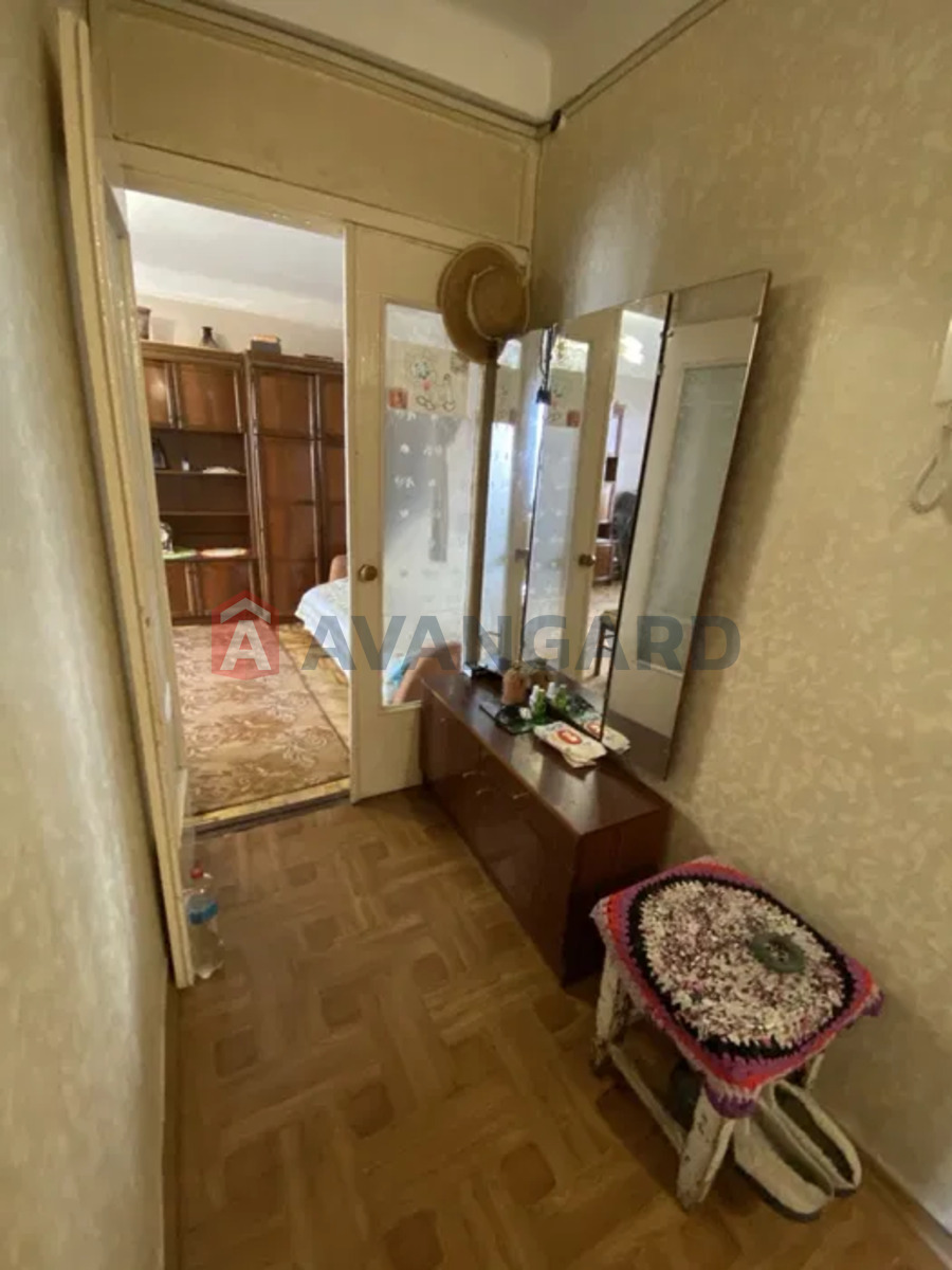 2 ��. ��������, 50/-/8 ��. �., 9/9 ������ ���� 2