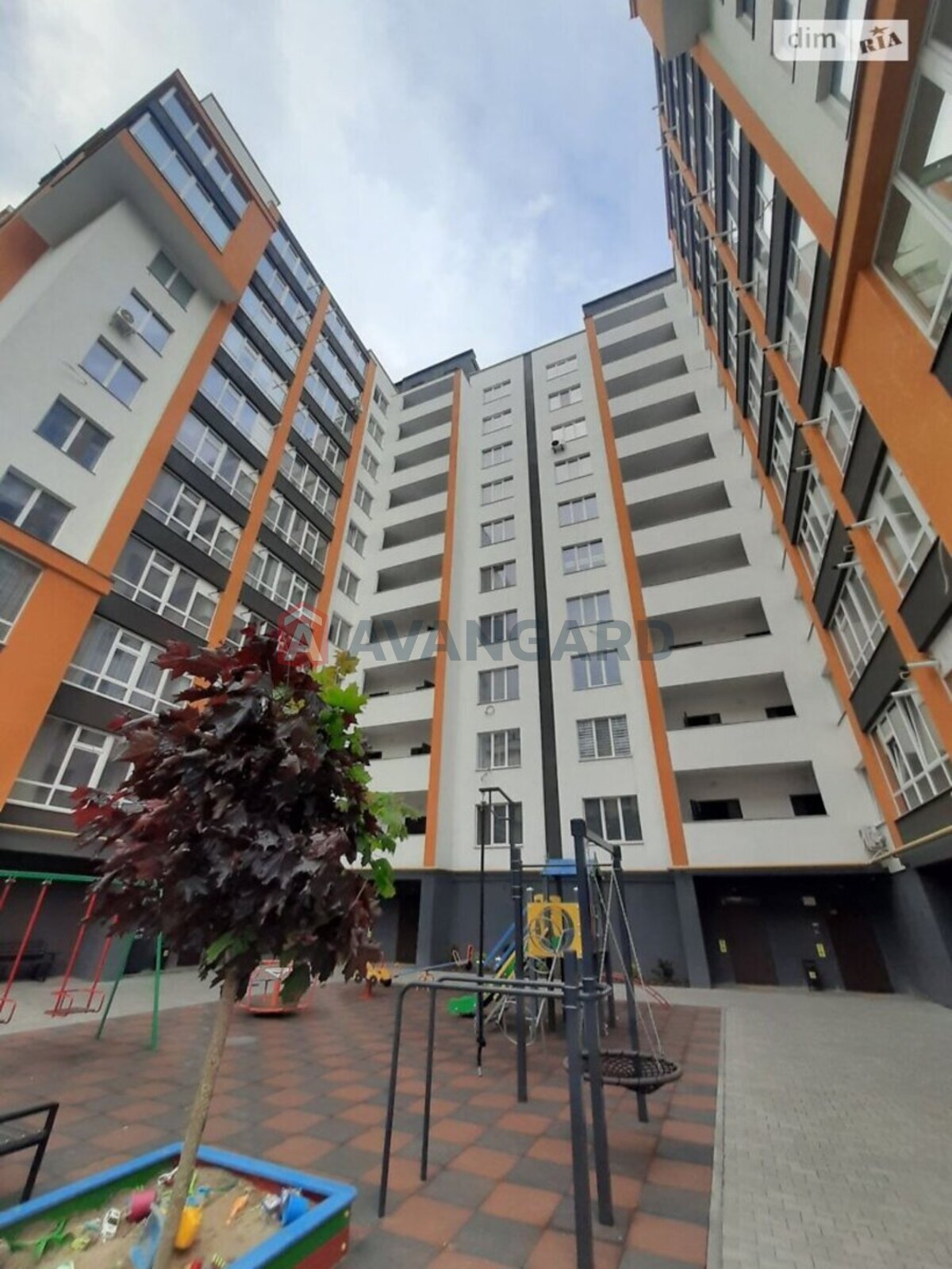 2 ��. ��������, 58/27/15 ��. �., 9/10 ������ ���� 13