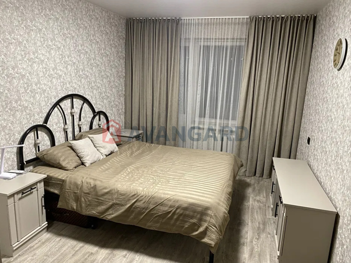 3 ��. ��������, 67/-/8 ��. �., 2/9 ������ ���� 7