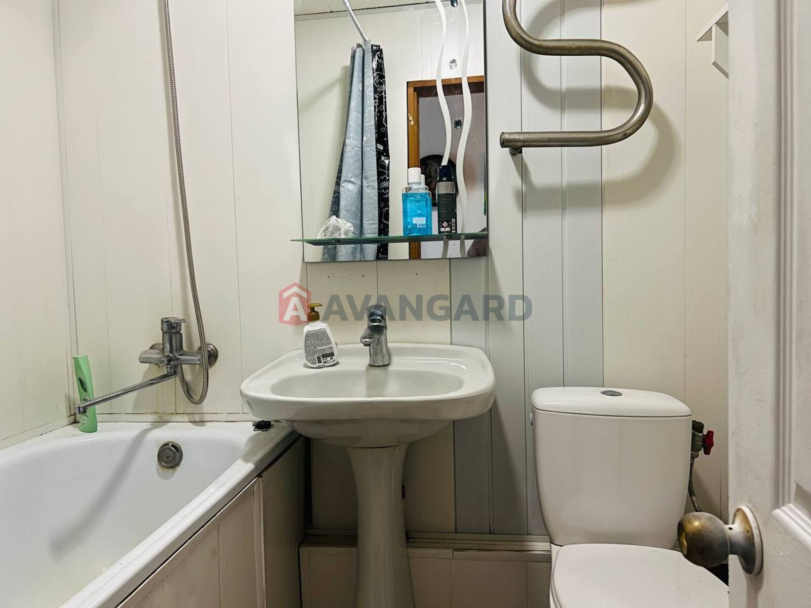 2 ����. ��������, 46/30/6 ��. �., 5/5 ���� ���� 11