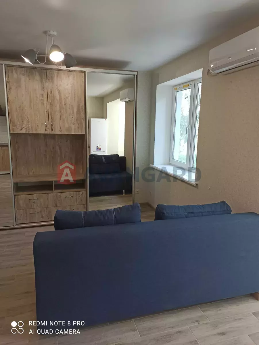 1 . , 37/-/10 . ., 4/6   9