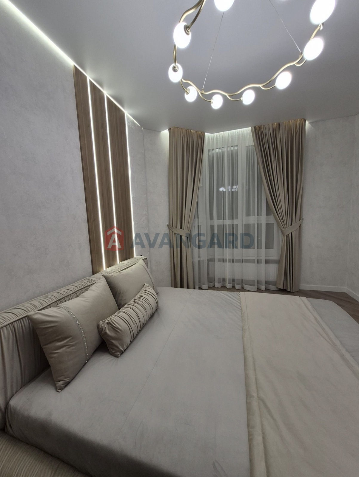 1 ��. ��������, 40/20/17 ��. �., 5/11 ������ ���� 14