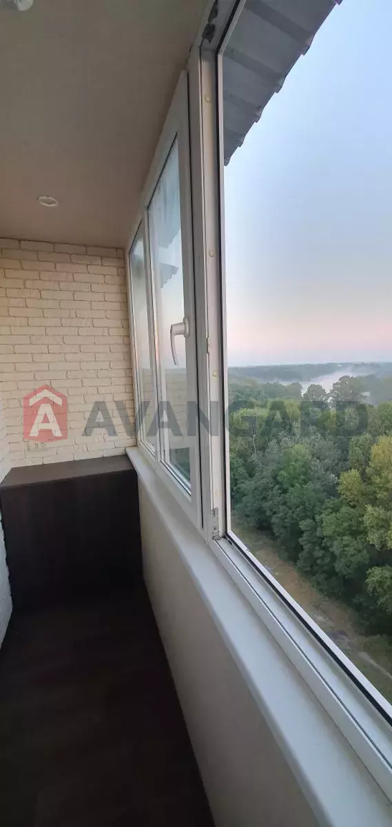 3 ��. ��������, 65/-/7 ��. �., 10/10 ������ ���� 6