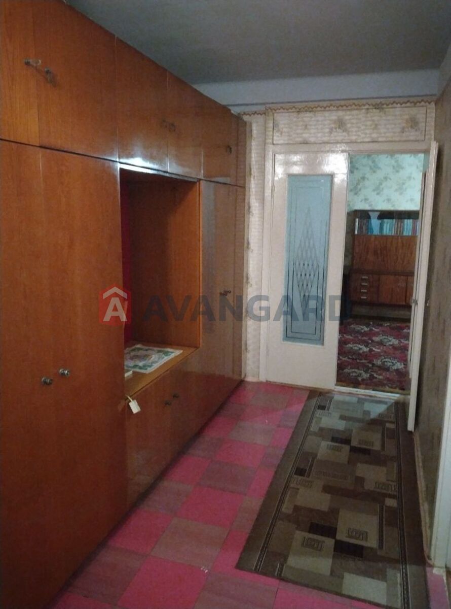 3 . , 68/47/7 . ., 3/9   8