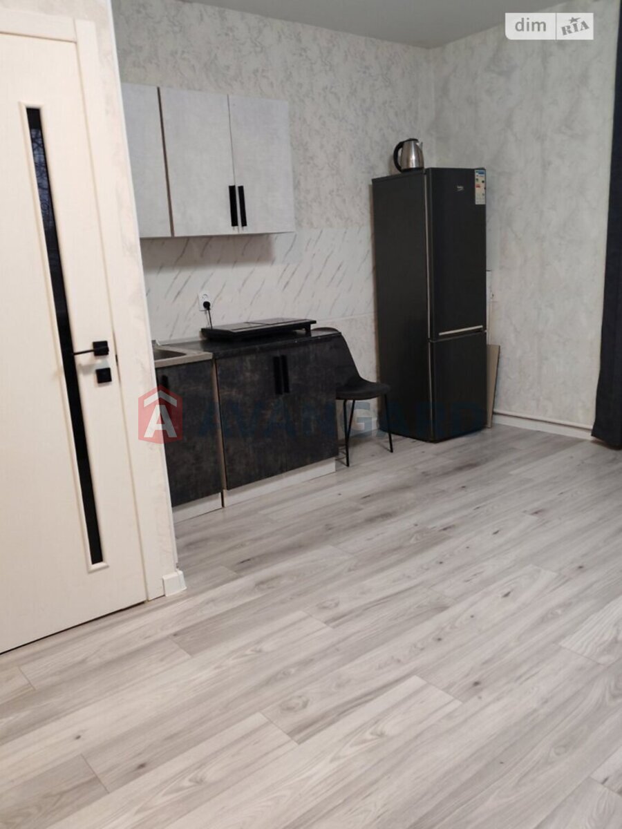 1 ��. ��������, 28/-/5 ��. �., 1/2 ������ ���� 14