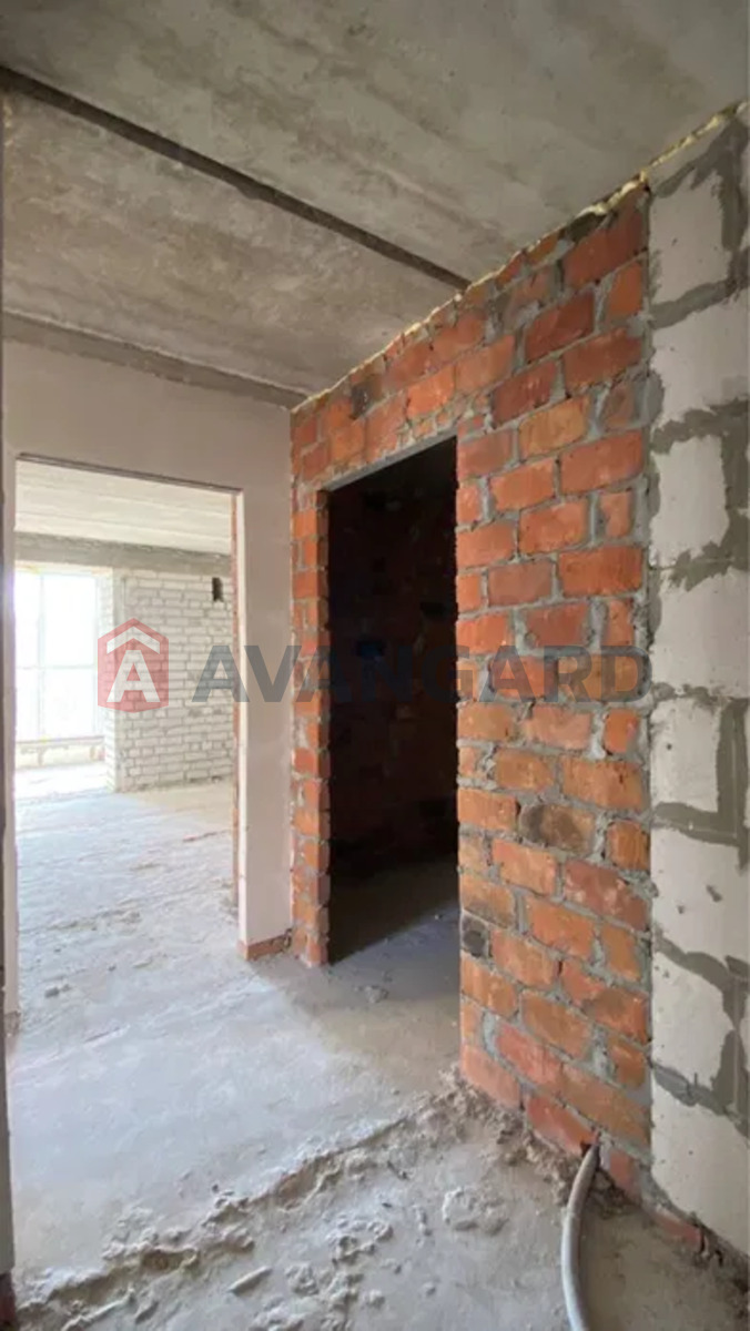 2 ��. ��������, 63/-/20 ��. �., 9/10 ������ ���� 6