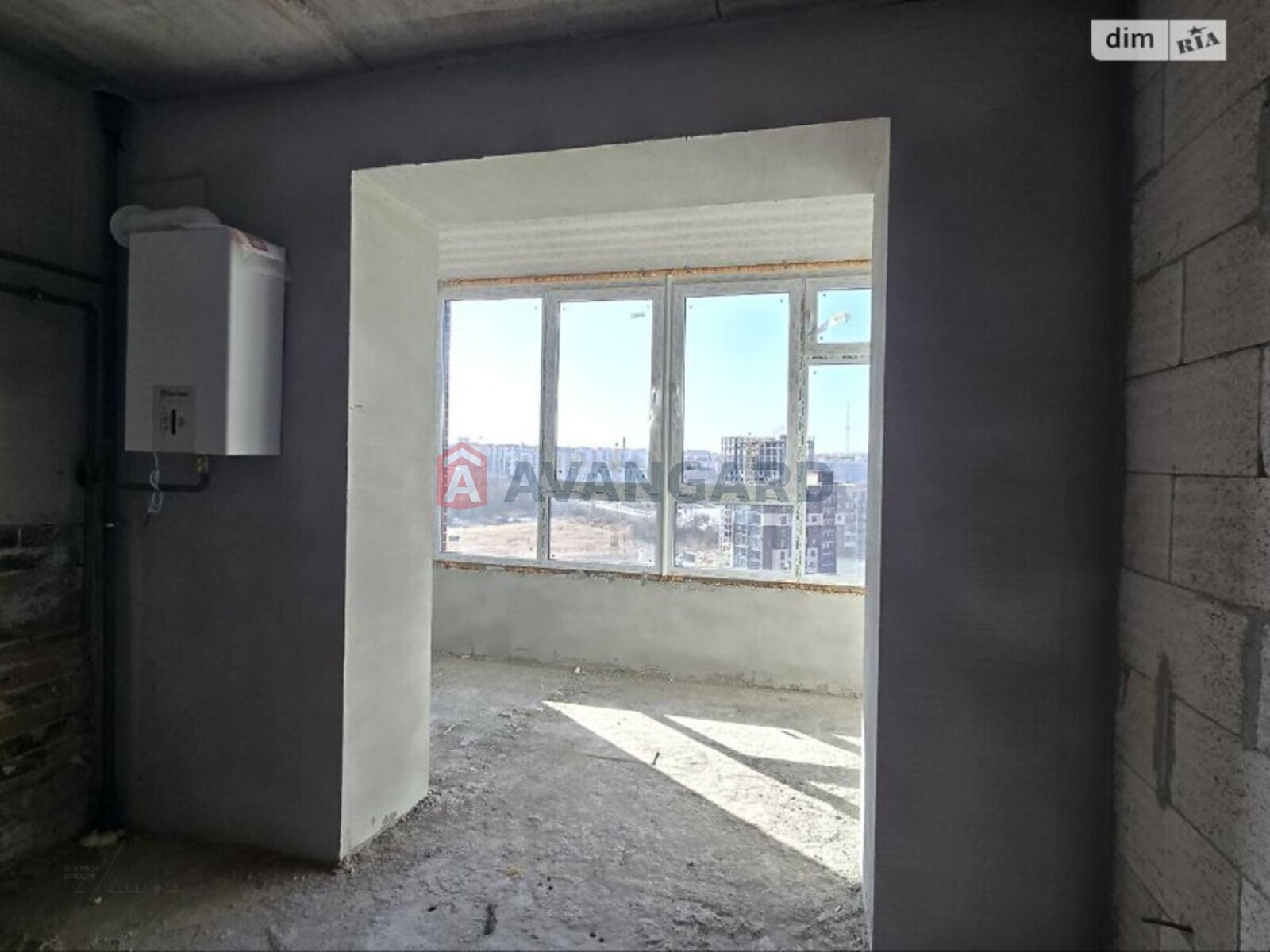 3 ��. ��������, 83/47/17 ��. �., 8/10 ������ ���� 13