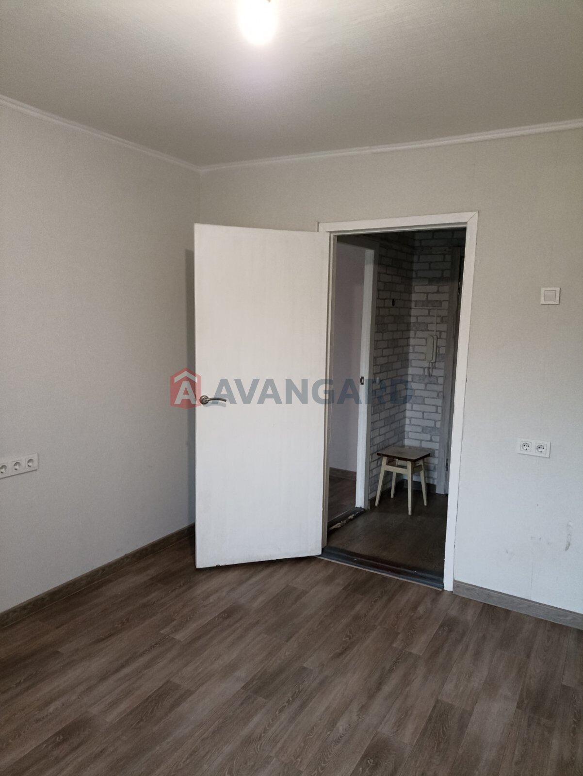 2 ����. ��������, 49/-/5.9 ��. �., 2/9 ���� ���� 13