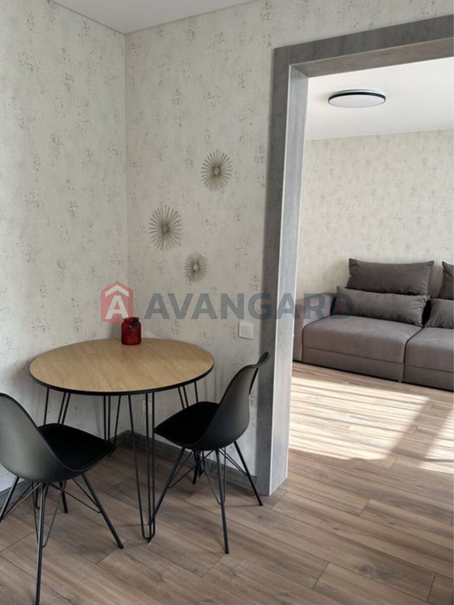 1 . , 41/-/10 . ., 4/10   10