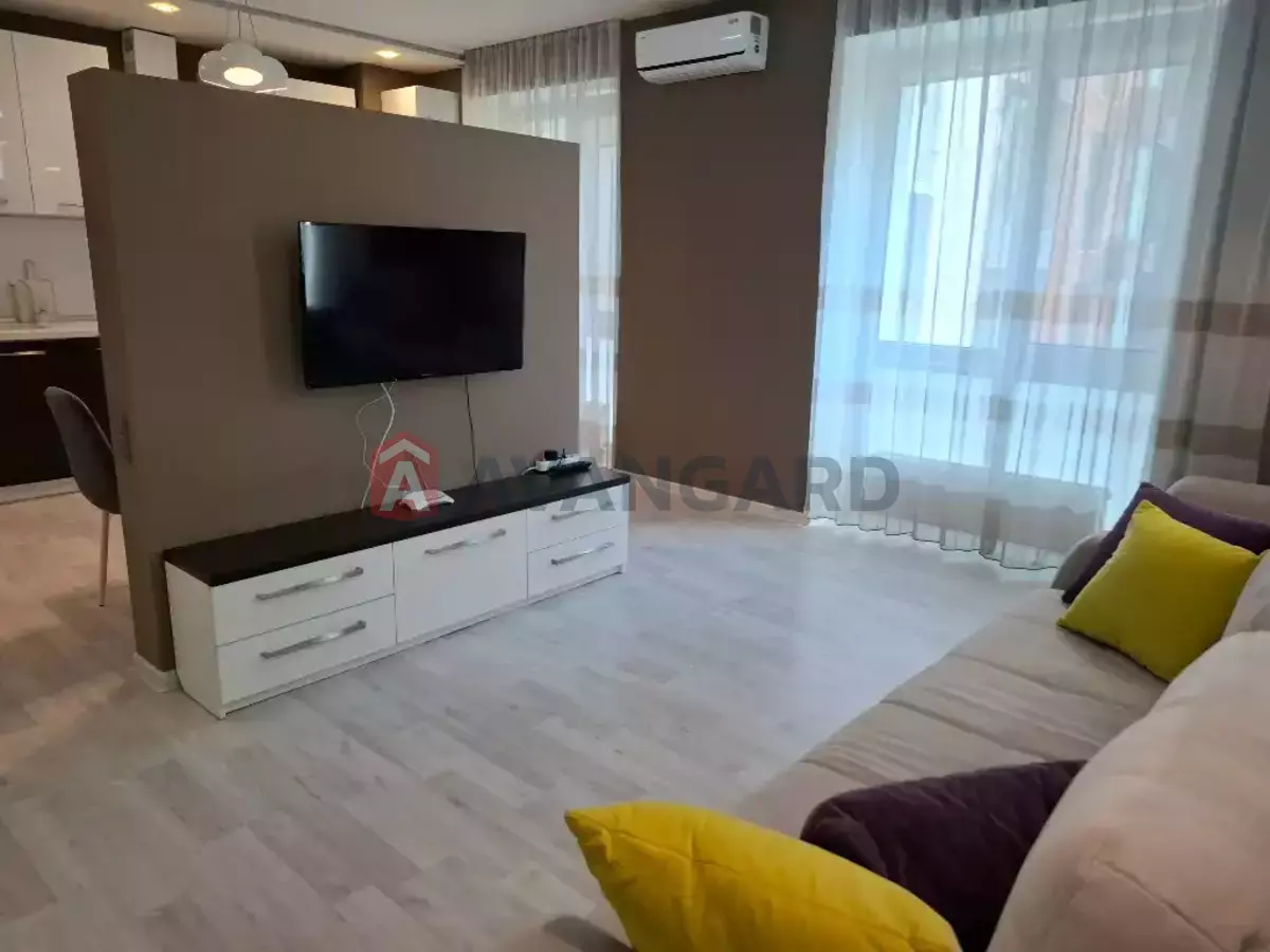 1 ����. ��������, 38/-/- ��. �., 3/10 ���� ���� 11