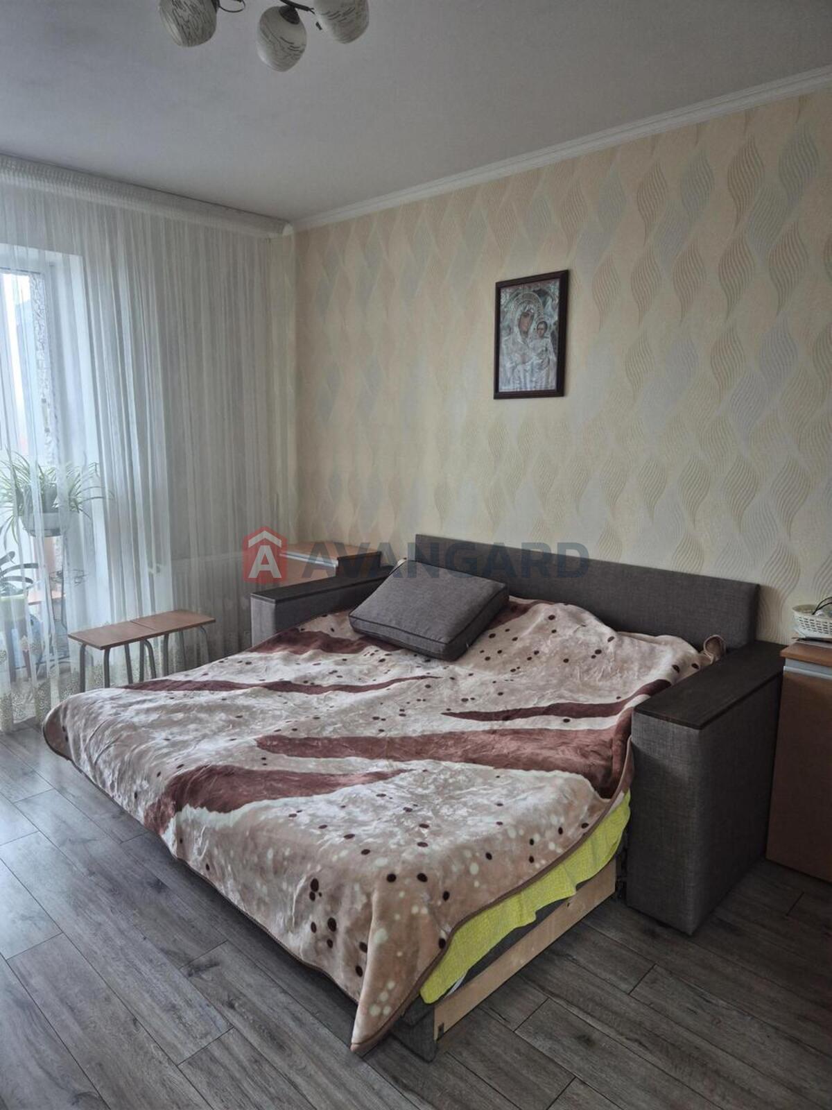 1 ��. ��������, -/-/- ��. �., 5/8 ������ ���� 7