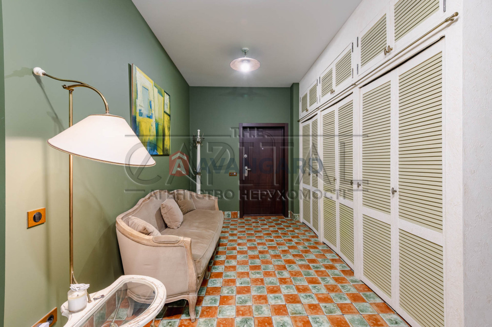 4 ��. ��������, 160/80/40 ��. �., 8/25 ������ ���� 10