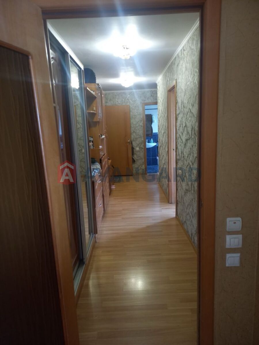 3 ��. ��������, 102/-/15 ��. �., 5/9 ������ ���� 3