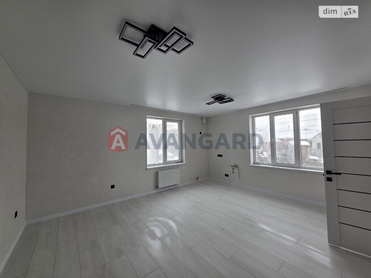 1 ��. ��������, 28/20/5 ��. �., 2/5 ������ ���� 13