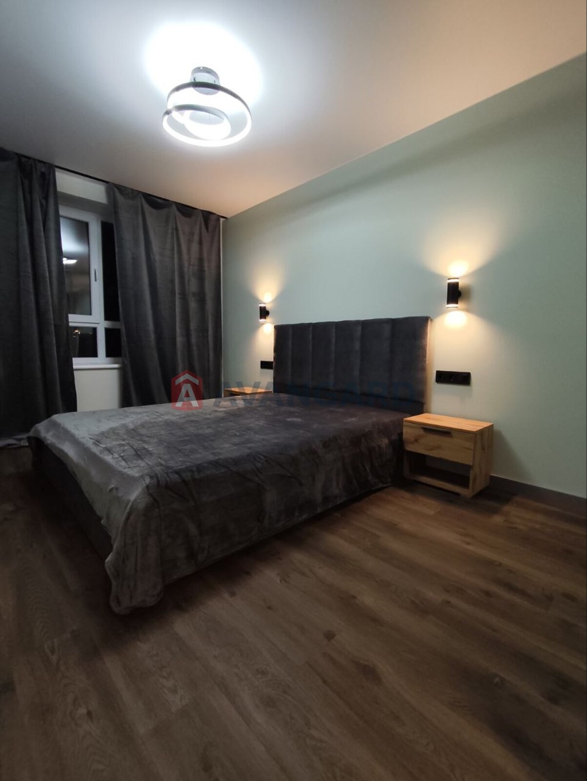 1 ��. ��������, 45/-/15 ��. �., 5/10 ������ ���� 5