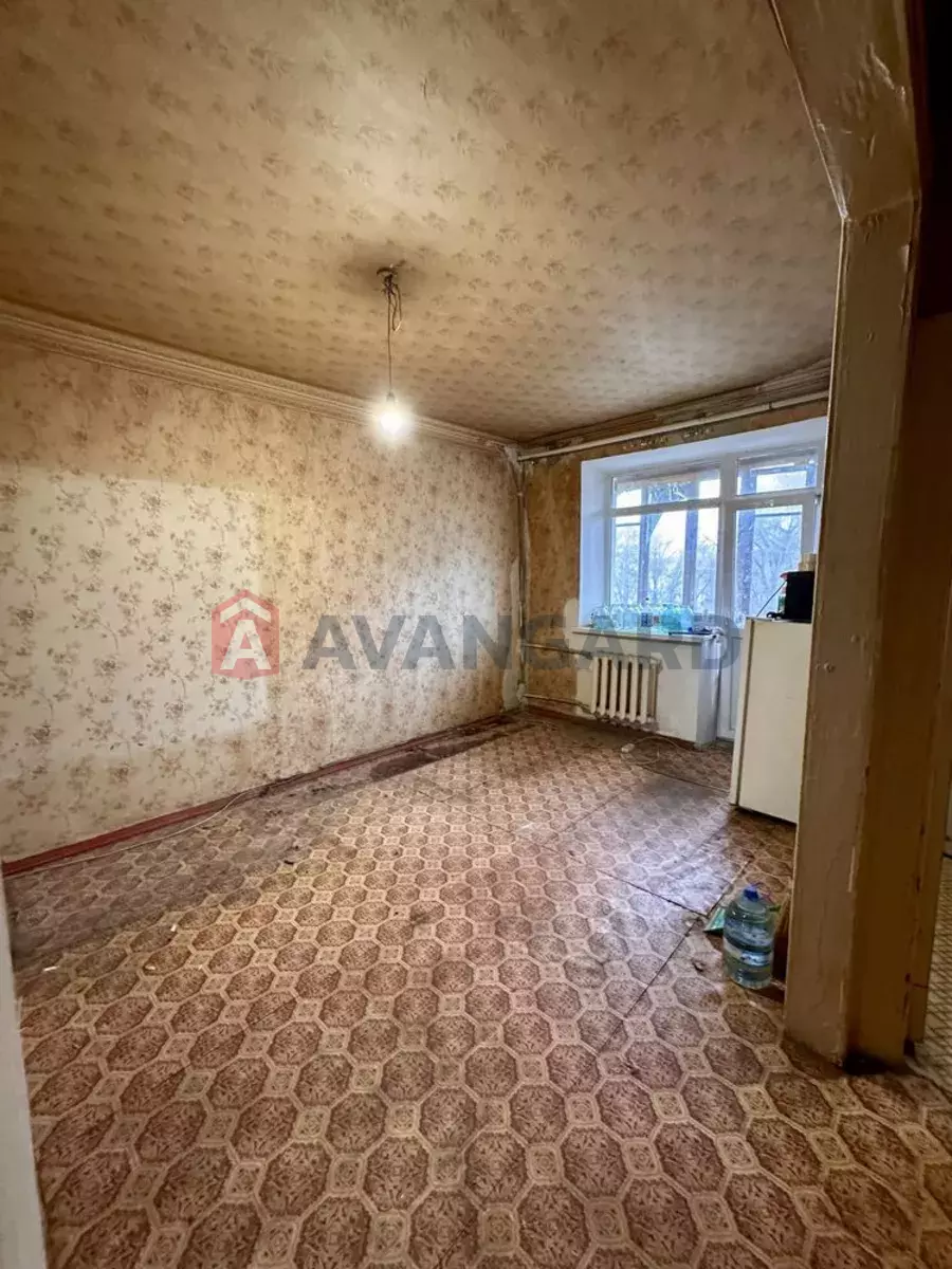 2 ��. ��������, 43/-/5 ��. �., 5/5 ������ ���� 9