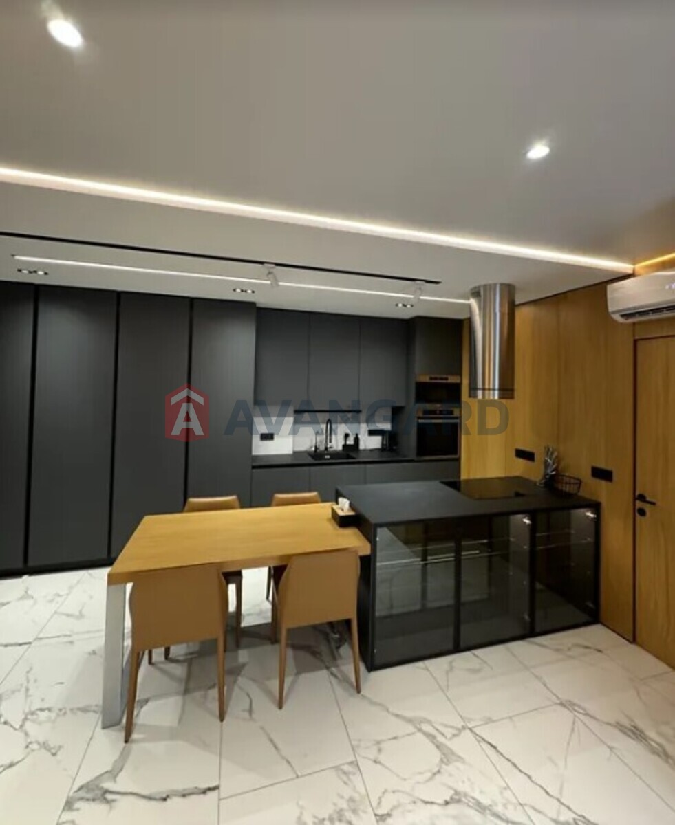 3 ��. ��������, 61/-/- ��. �., 5/17 ������ ���� 2