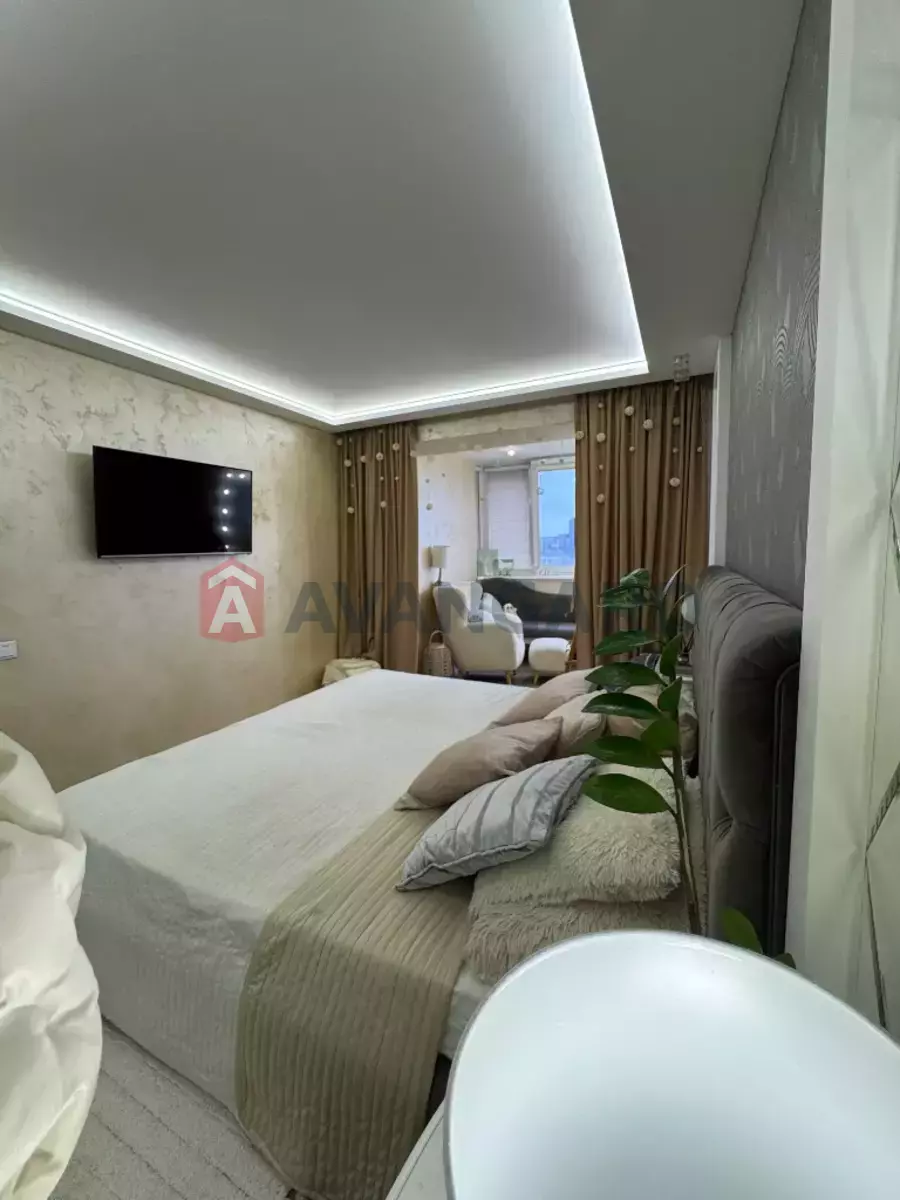 4 ��. ��������, 104/-/- ��. �., 7/9 ������ ���� 9