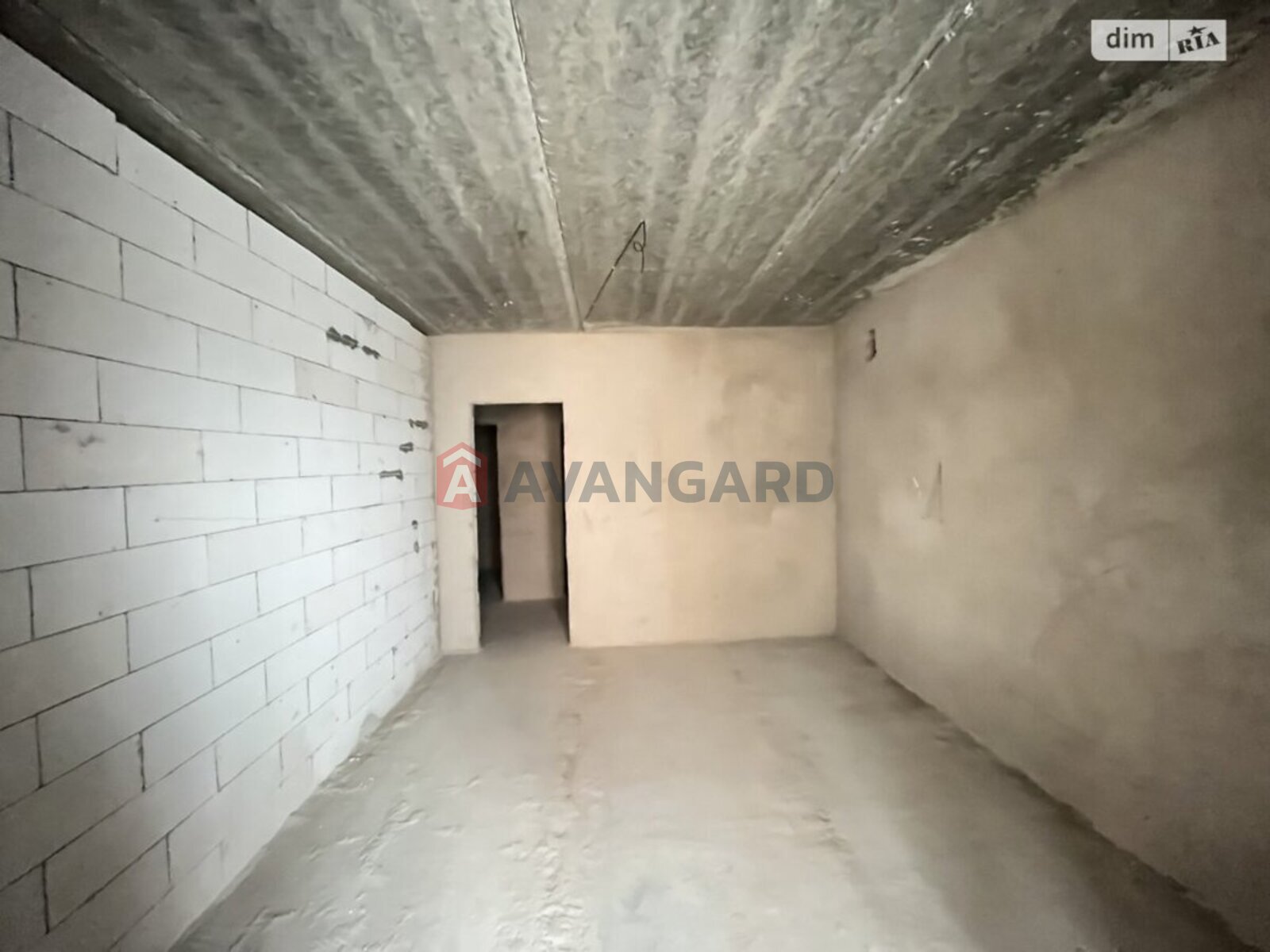 2 ��. ��������, 76/37/15 ��. �., 6/10 ������ ���� 11