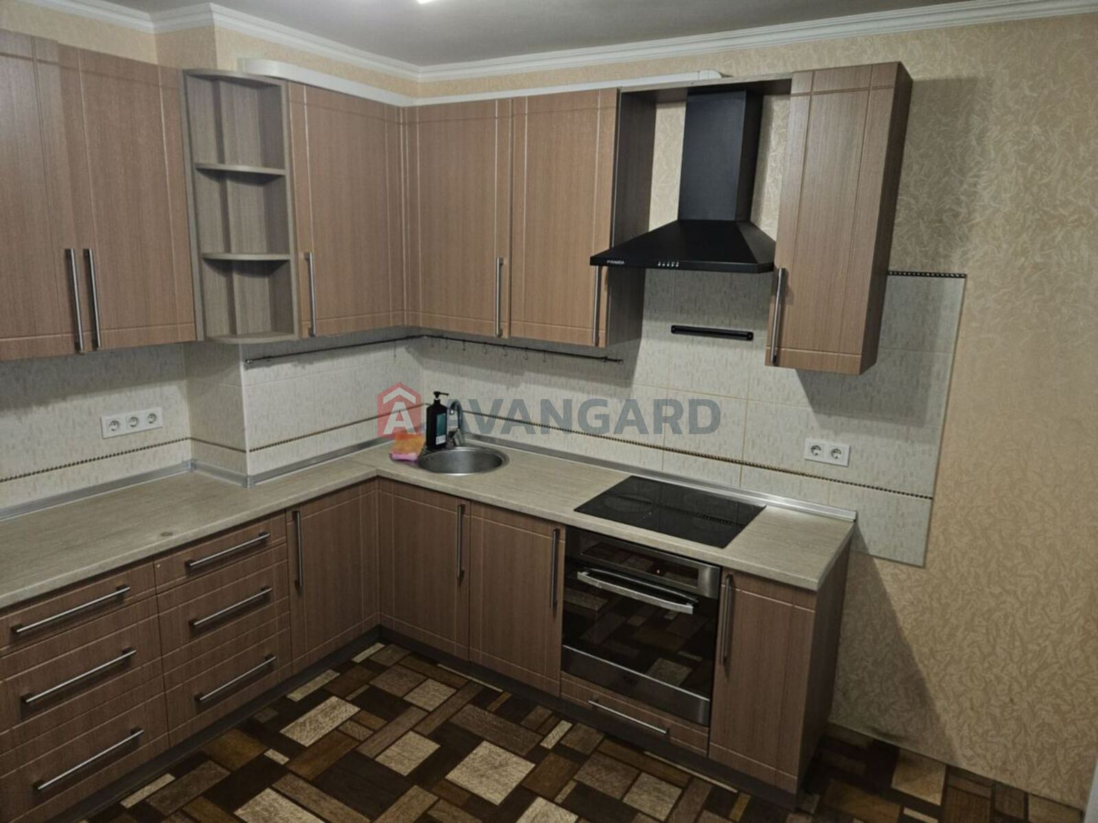 1 ��. ��������, 50/17/11 ��. �., 12/25 ������ ���� 9