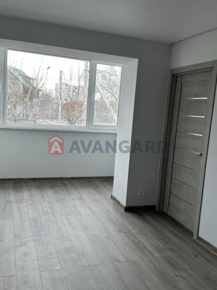 2 ��. ��������, 43/-/7 ��. �., 2/5 ������ ���� 18