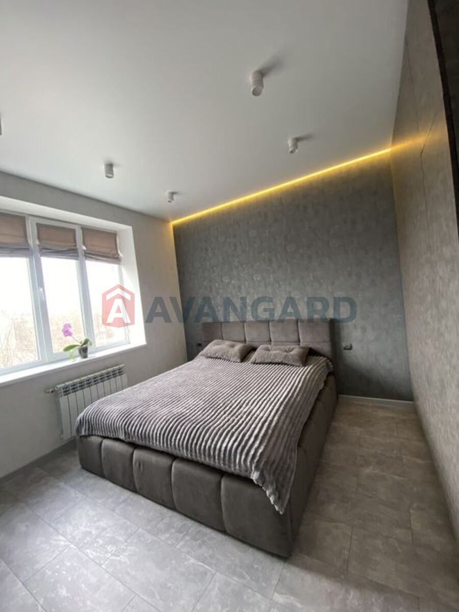 3 ����. ��������, 75/-/7 ��. �., 5/5 ���� ���� 13