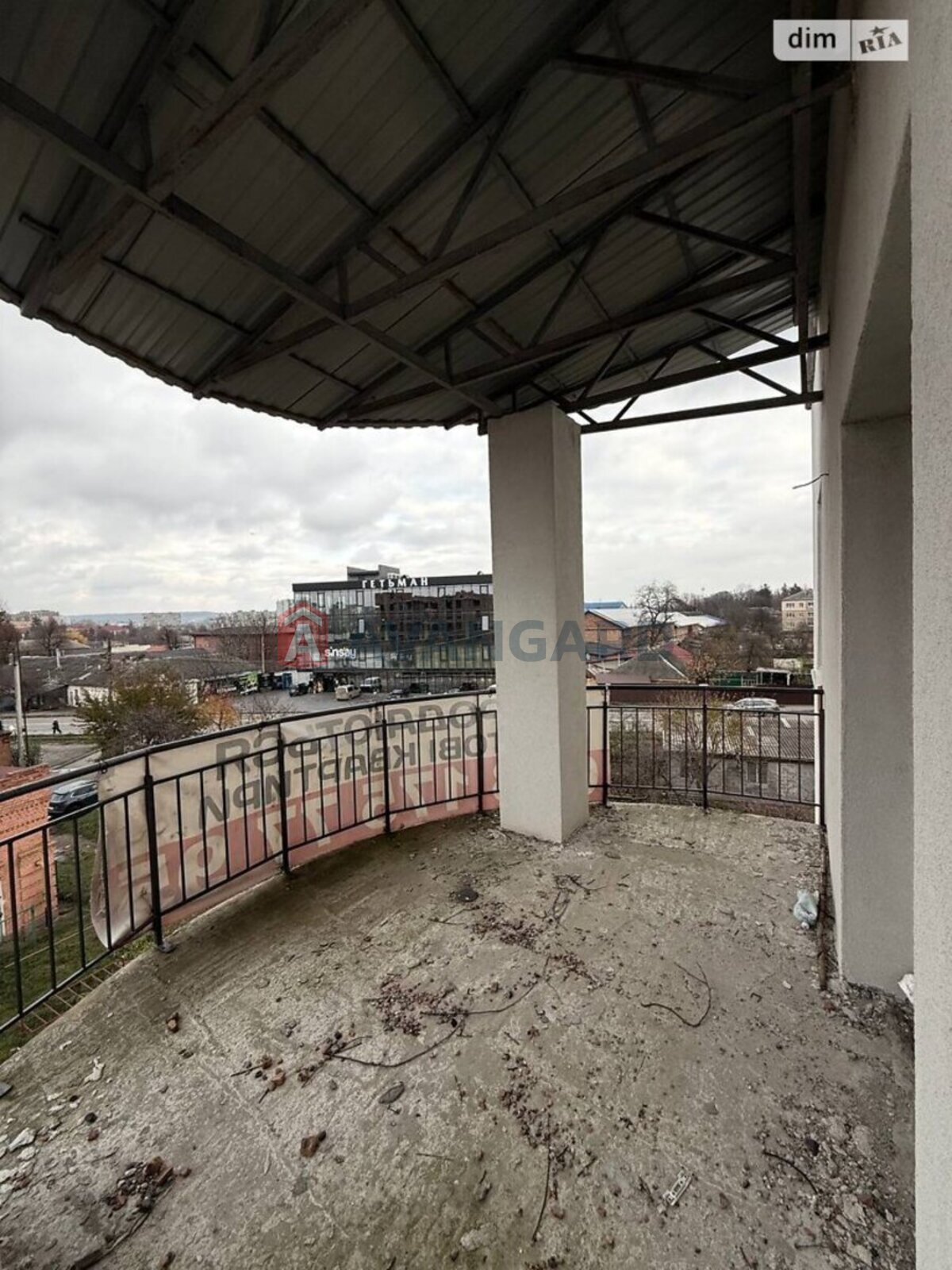 3 ��. ��������, 84/46/11 ��. �., 4/9 ������ ���� 16