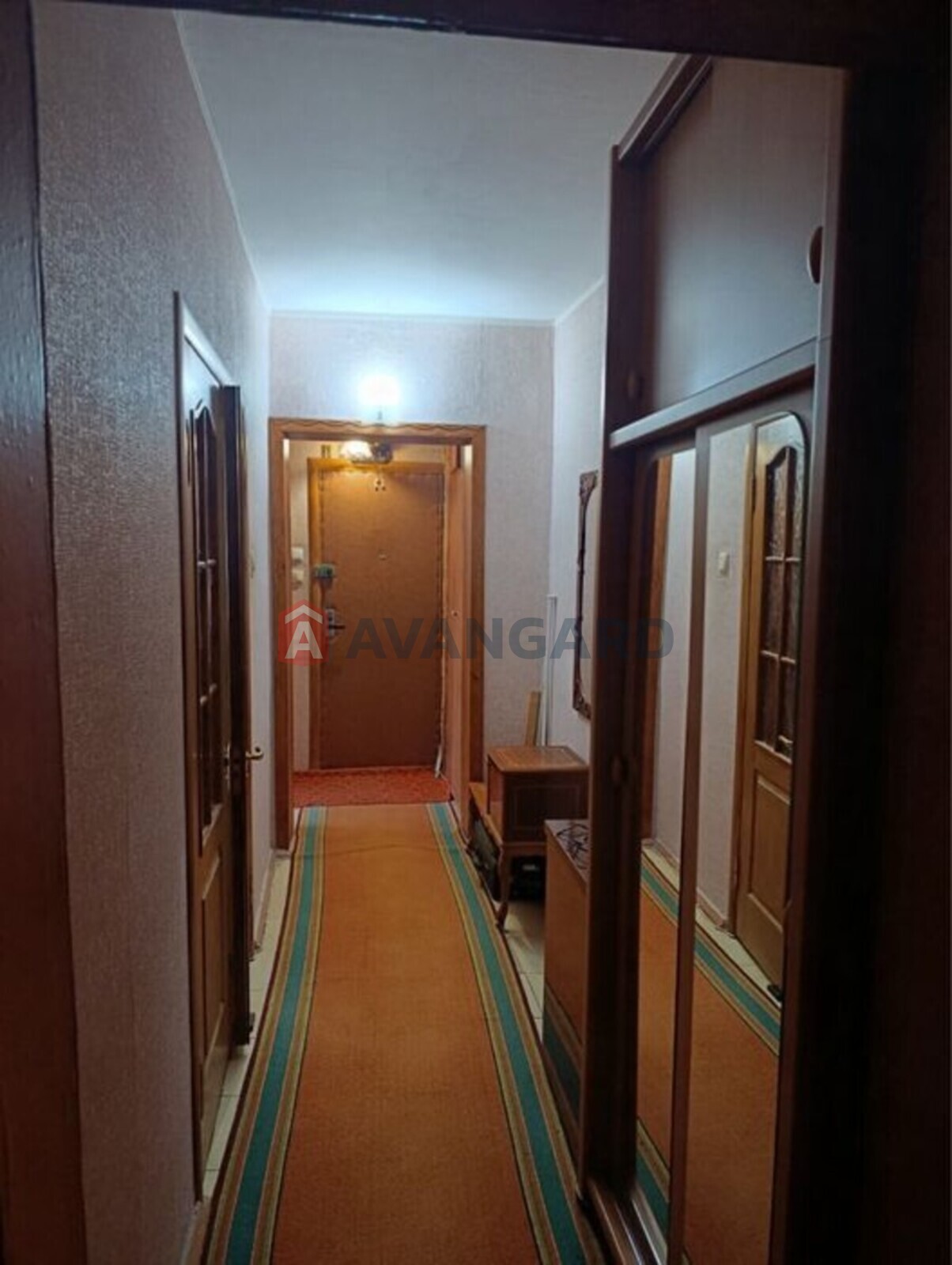 3 ��. ��������, 70/-/8 ��. �., 6/9 ������ ���� 2