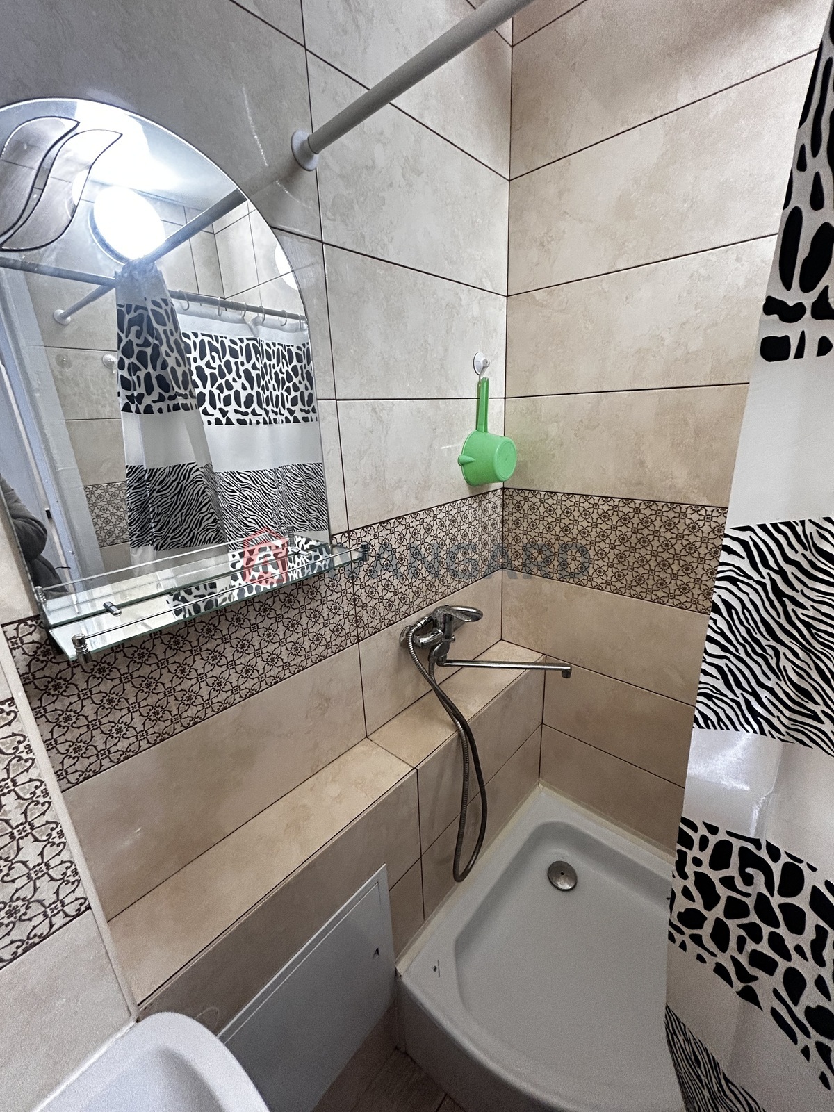 2 ��. ��������, 42,71/27,5/6,7 ��. �., 4/6 ������ ���� 5