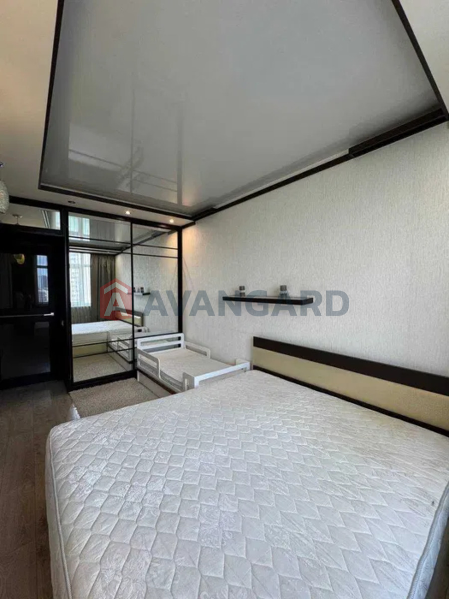 2 ��. ��������, 85/-/85 ��. �., 12/24 ������ ���� 8